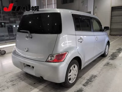 TOYOTA BB