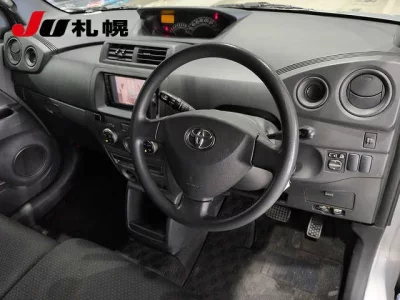 TOYOTA BB