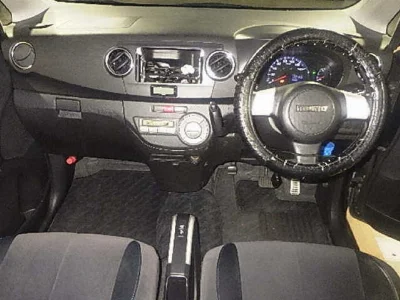 SUBARU LUCRA