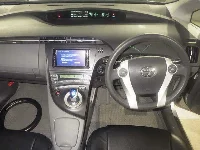 Цена авто Toyota Prius с аукционов Японии, номер кузова ZVW30, пробег 137 000, оценка 8