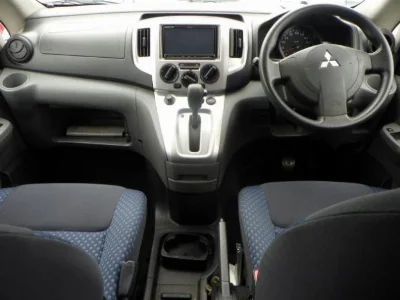 MITSUBISHI DELICA D3