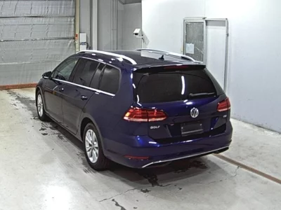 VOLKSWAGEN GOLF VARIANT