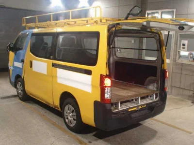 NISSAN NV350 CARAVAN