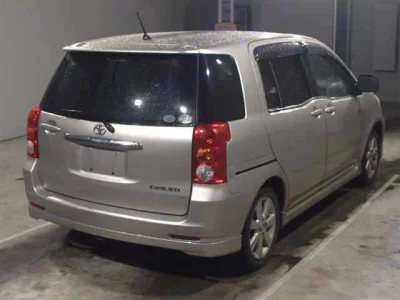 TOYOTA RAUM