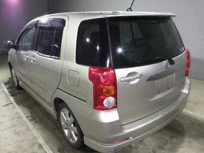TOYOTA RAUM