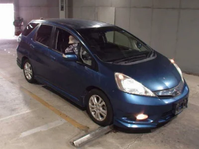 HONDA FIT SHUTTLE