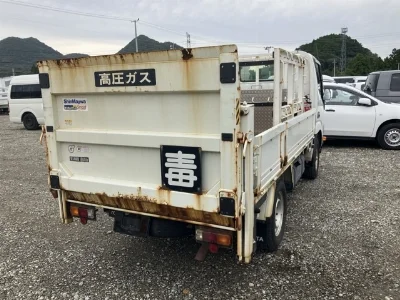 TOYOTA DYNA
