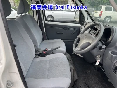Daihatsu HIJET VAN (либо ATRAI WAGON)
