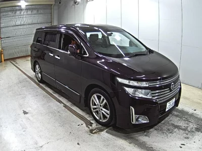 NISSAN ELGRAND