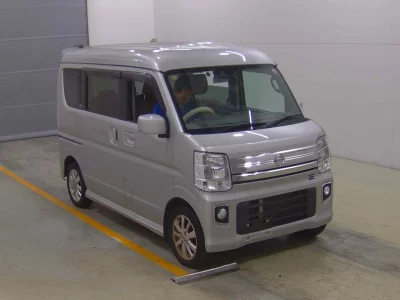 NISSAN CLIPPER RIO