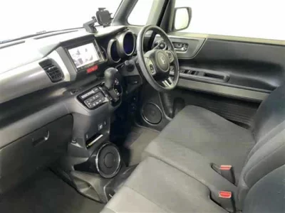 Honda N-Box Slash