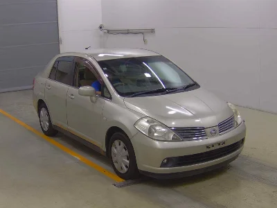 NISSAN TIIDA LATIO
