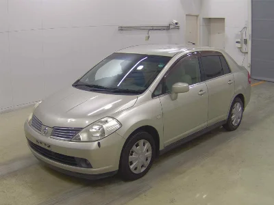 NISSAN TIIDA LATIO