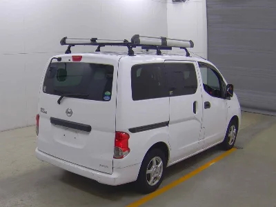 NISSAN NV200