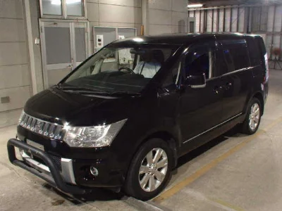 MITSUBISHI DELICA D5