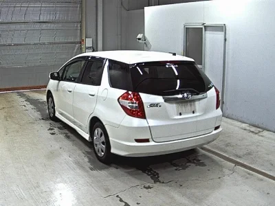 HONDA FIT SHUTTLE