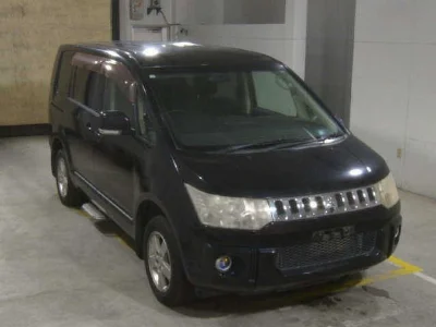MITSUBISHI DELICA D5