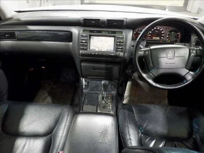 TOYOTA CROWN ESTATE
