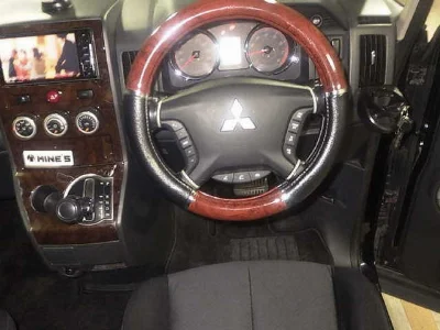 MITSUBISHI DELICA D5