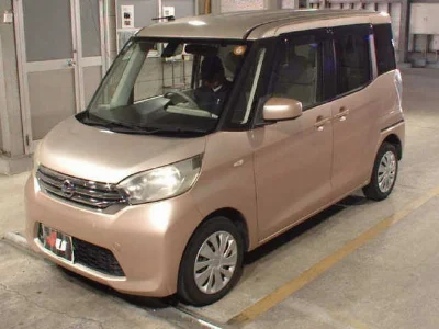 NISSAN DAYZ ROOX