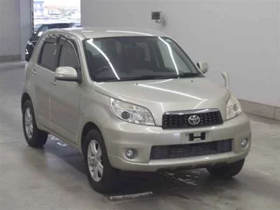 TOYOTA RUSH