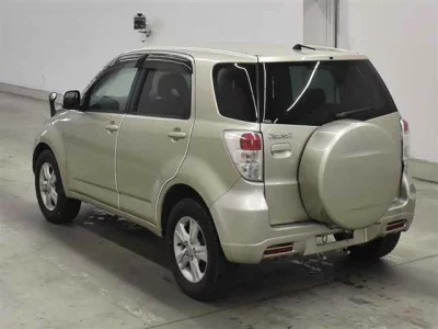 TOYOTA RUSH