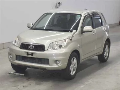 TOYOTA RUSH