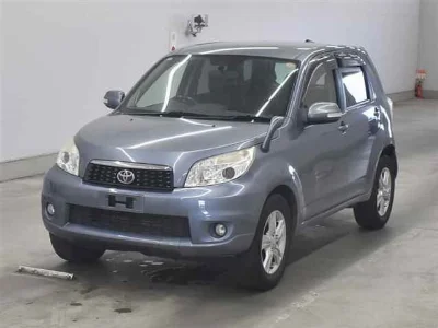 TOYOTA RUSH