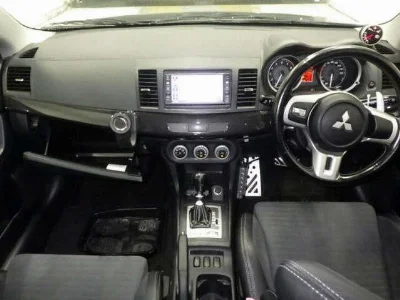 MITSUBISHI LANCER EVOLUTION