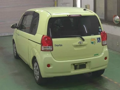 TOYOTA PORTE