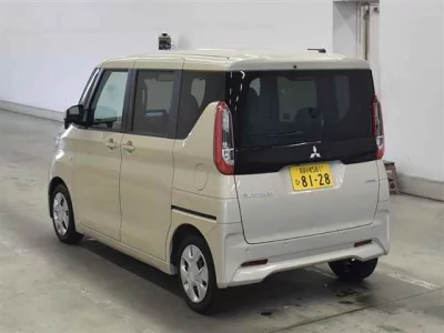 MITSUBISHI EK SPACE