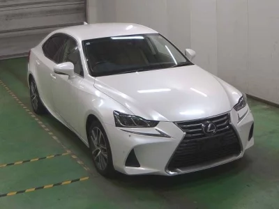 LEXUS IS