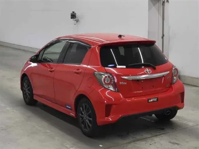 TOYOTA VITZ
