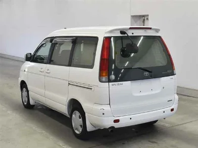 TOYOTA TOWN ACE NOAH