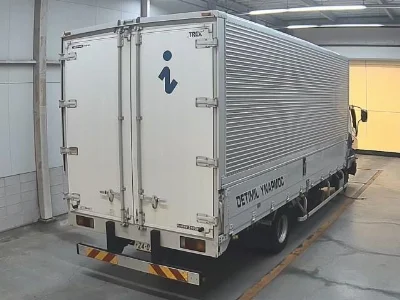 MITSUBISHI FUSO FIGHTER