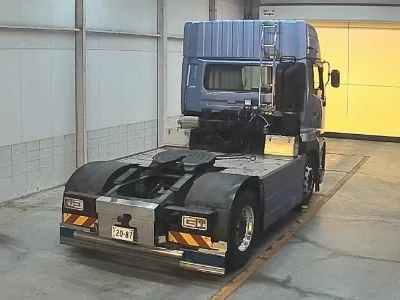 NISSAN UD