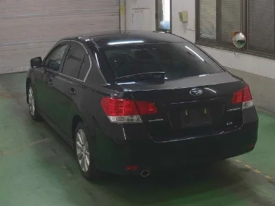 SUBARU LEGACY B4