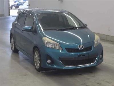 TOYOTA VITZ