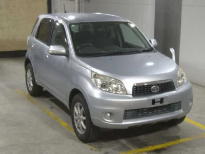 TOYOTA RUSH