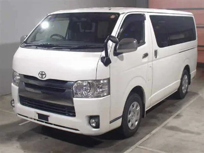 TOYOTA REGIUS VAN