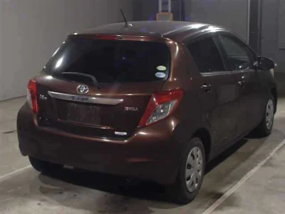 TOYOTA VITZ