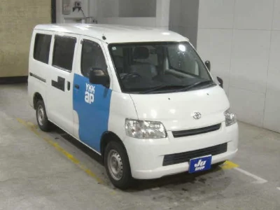 TOYOTA TOWN ACE VAN