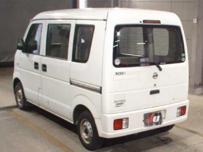 NISSAN CLIPPER VAN