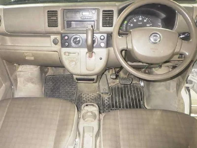 NISSAN CLIPPER VAN
