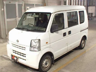 NISSAN CLIPPER VAN