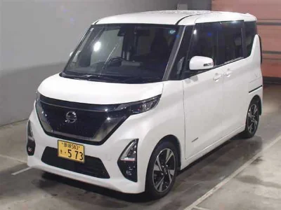 NISSAN ROOX
