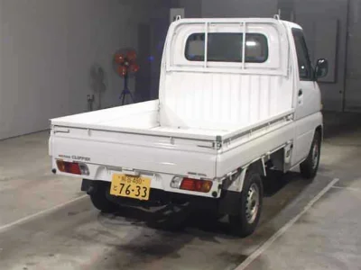NISSAN CLIPPER TRUCK