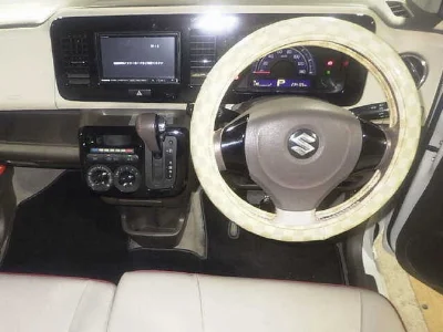 SUZUKI MRWAGON