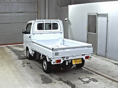 NISSAN CLIPPER TRUCK