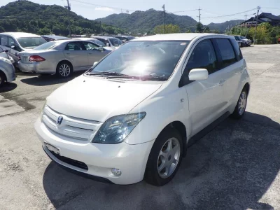 TOYOTA IST